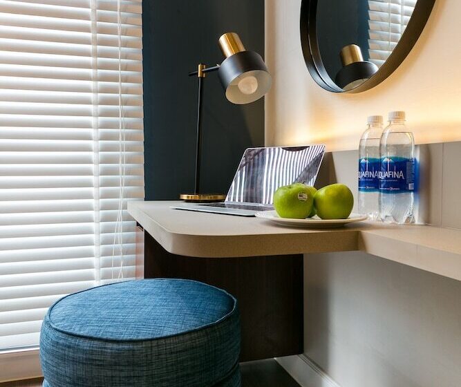 پانسیون Blue Fingers Saigon Royal Tresor