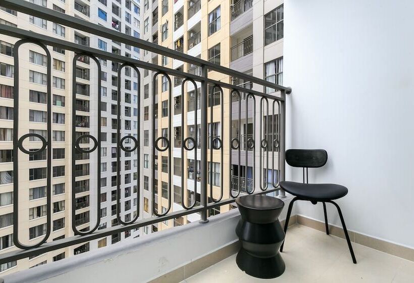 پانسیون Blue Fingers Saigon Royal Tresor