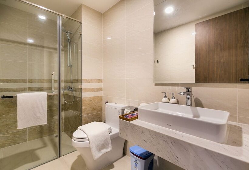 پانسیون Blue Fingers Saigon Royal Tresor