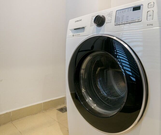 پانسیون Blue Fingers Saigon Royal Tresor