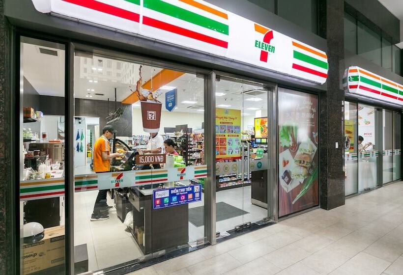 پانسیون Blue Fingers Saigon Royal Tresor