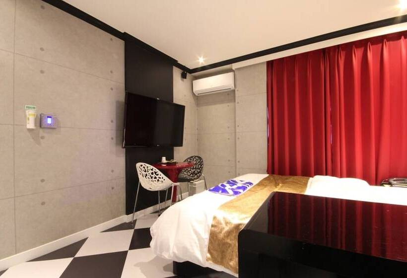 Pohang Yeongildae Design Motel A2