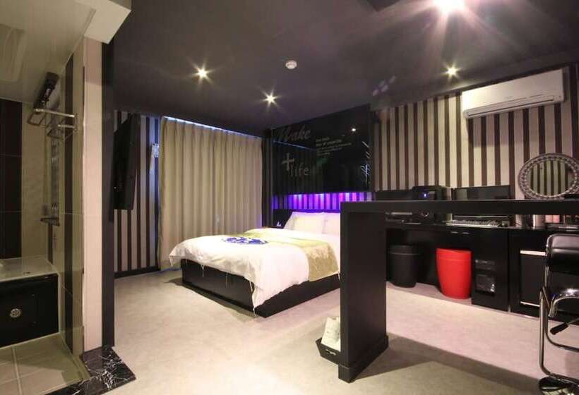 Pohang Yeongildae Design Motel A2