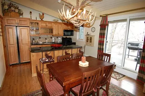 ホテル Chateau Chaumont Standard Condos