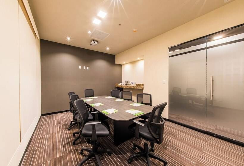 هتل Courtyard By Marriott San Luis Potosi