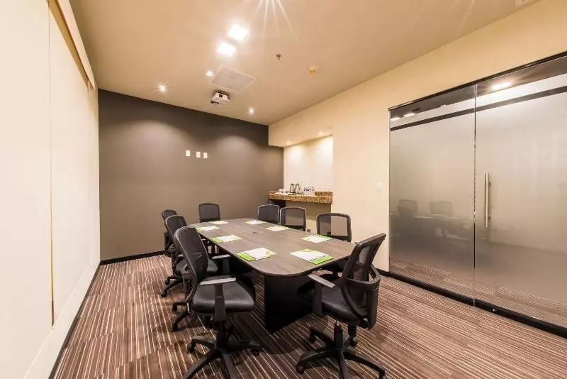 هتل Courtyard By Marriott San Luis Potosi