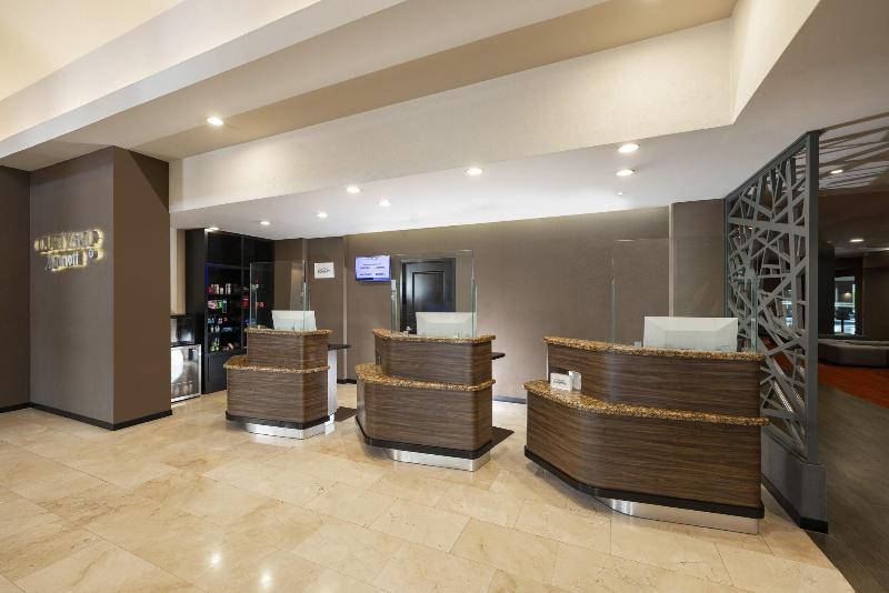 هتل Courtyard By Marriott San Luis Potosi