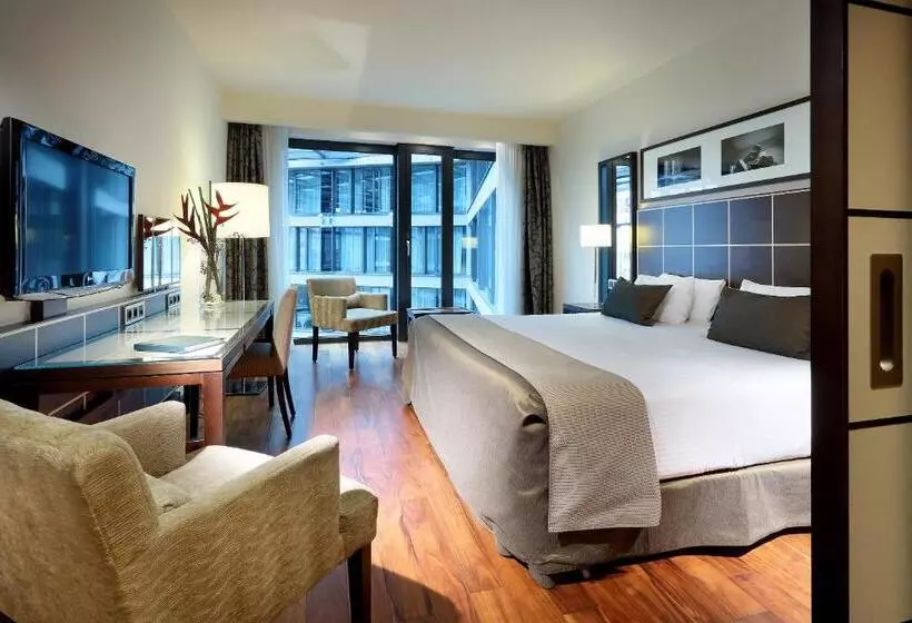 هتل Eurostars Berlin