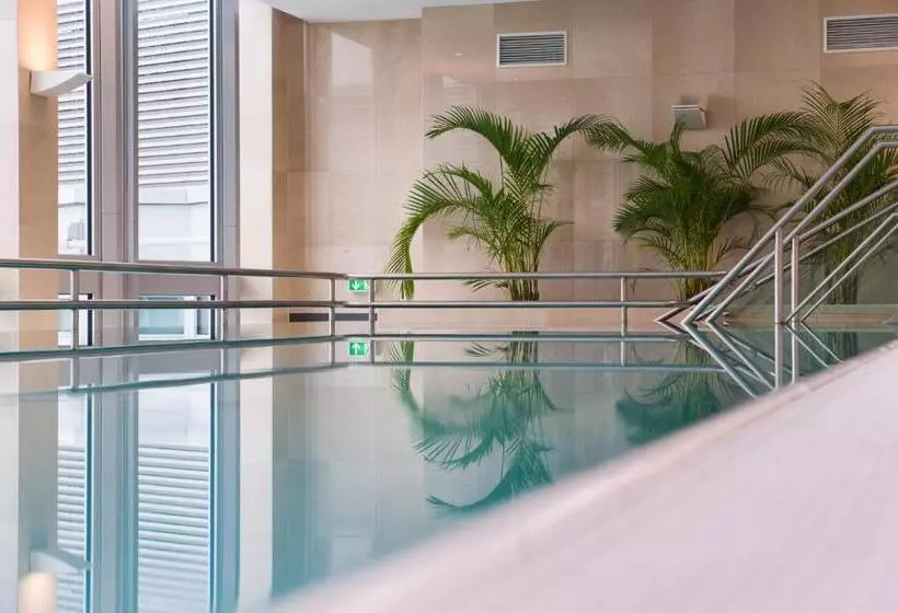 هتل Eurostars Berlin