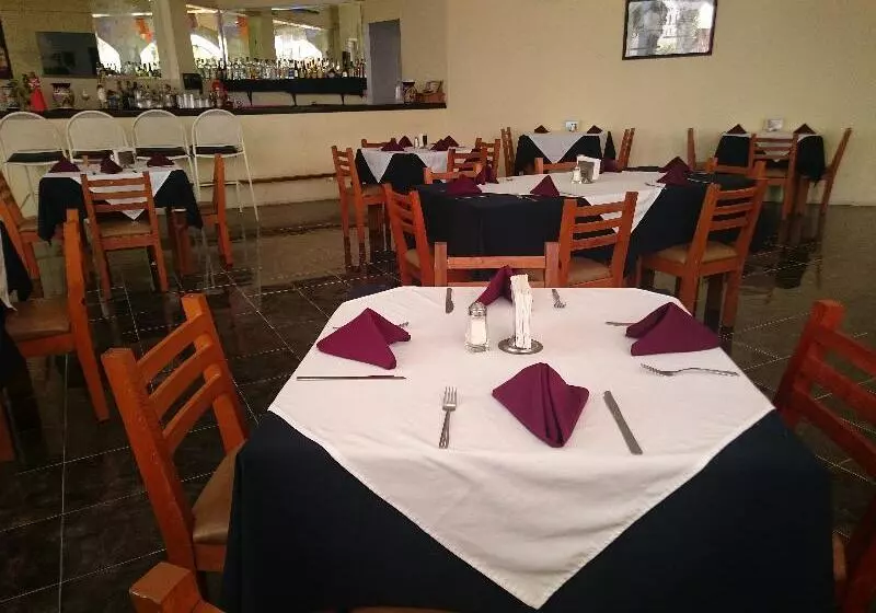 Hotel Hacienda De Castilla