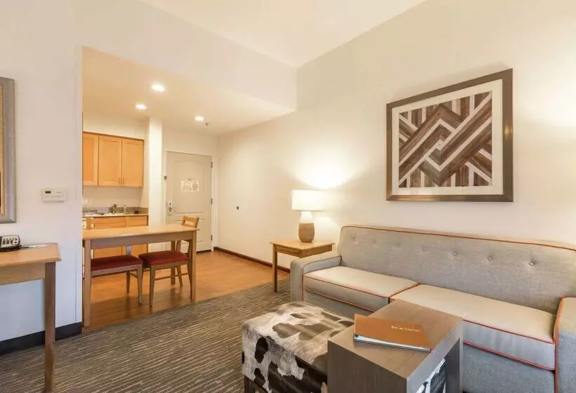 هتل Homewood Suites By Hilton Greenville