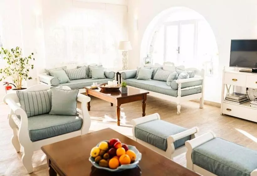 בית מלון כפרי Pelican