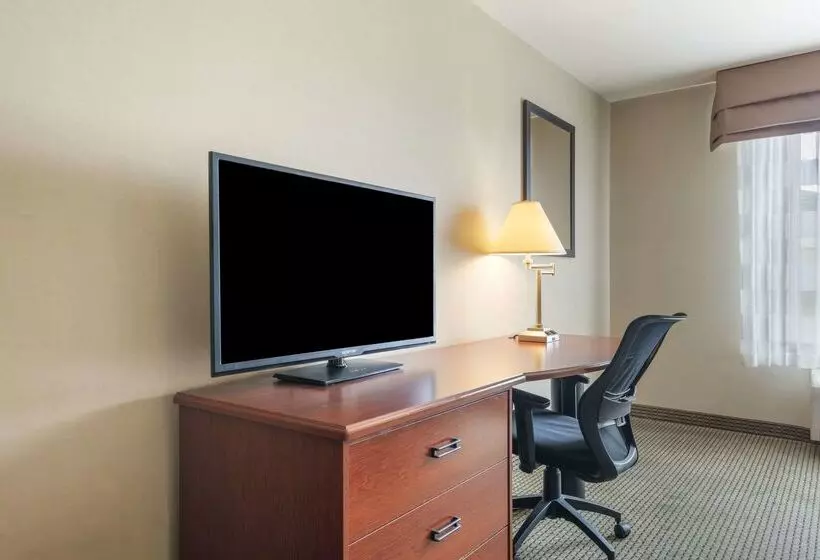 هتل Sleep Inn & Suites