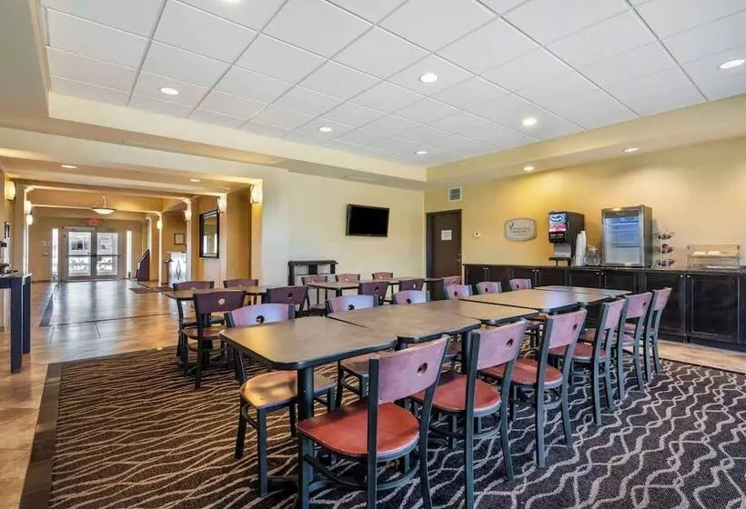 هتل Sleep Inn & Suites