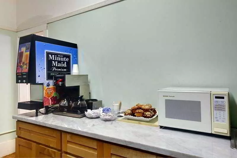 Отель Vantaggio Suites Garland