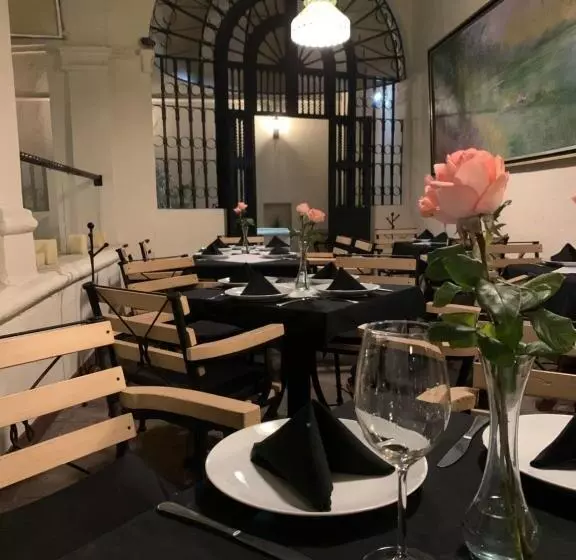 Mesón De La Merced Hotel Boutique Patio & Spa