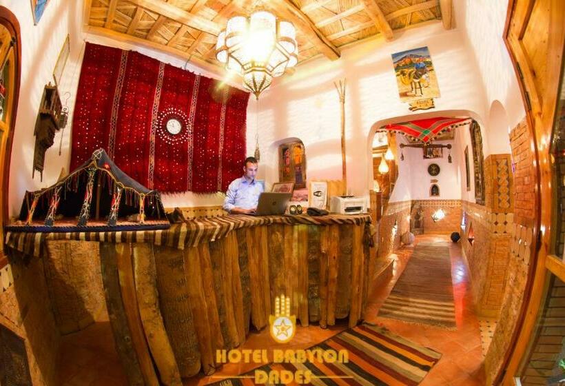 Hotel Babylon Dades