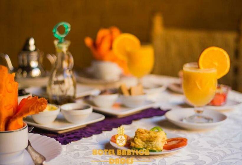 Hotel Babylon Dades
