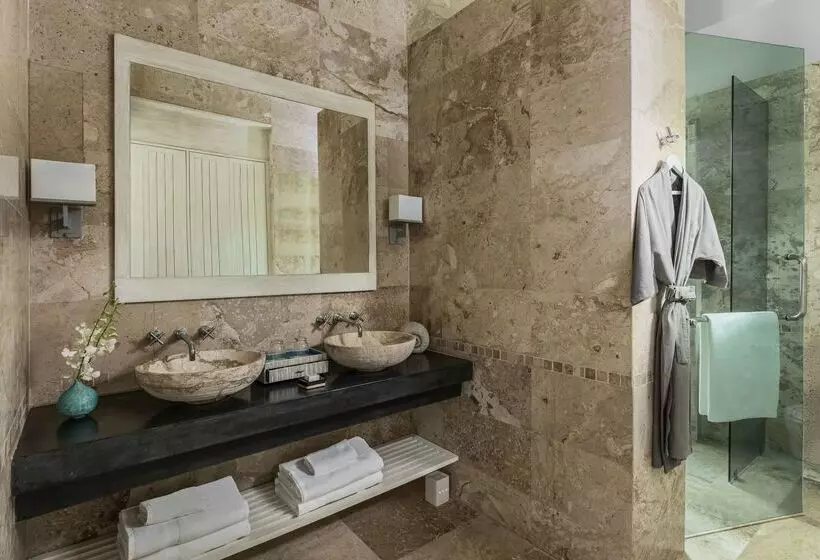 호텔 Avani Plus Samui Resort