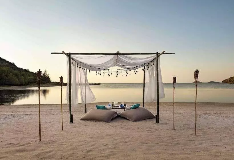 호텔 Avani Plus Samui Resort