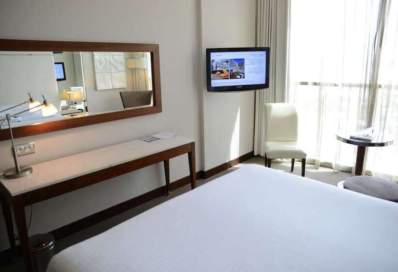 فندق Centro Yas Island By Rotana