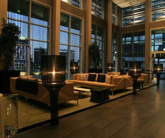 فندق Centro Yas Island By Rotana