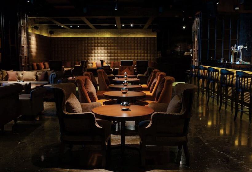 Hotel Courtyard By Marriott Mumbai International Airport