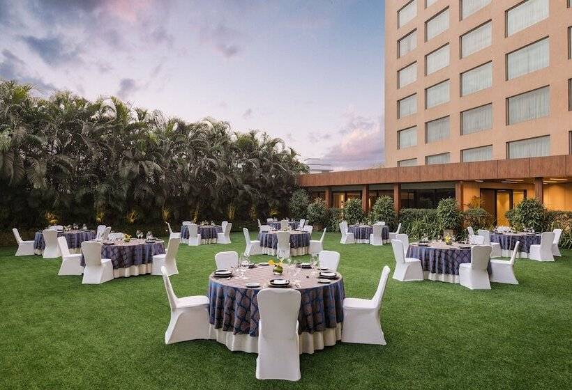 Hotel Courtyard By Marriott Mumbai International Airport