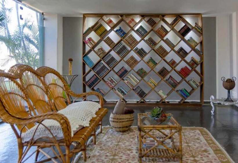 בית מלון כפרי Diamante Palace