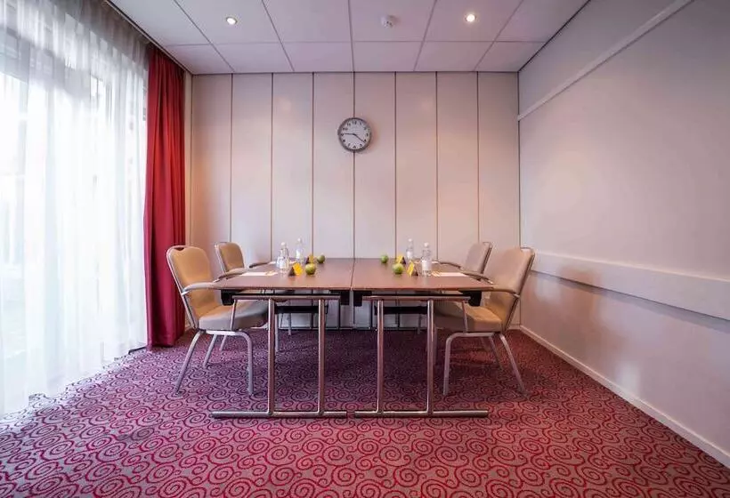 Отель Golden Tulip Zoetermeer Den Haag