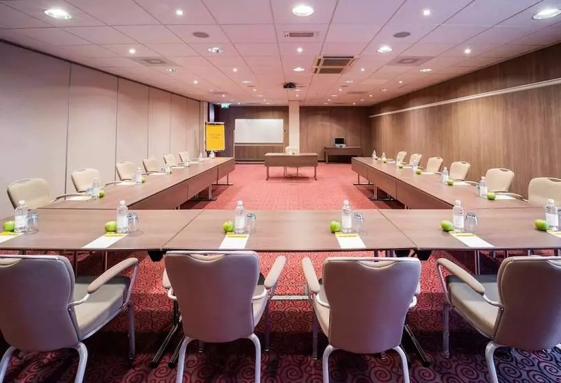 Отель Golden Tulip Zoetermeer Den Haag