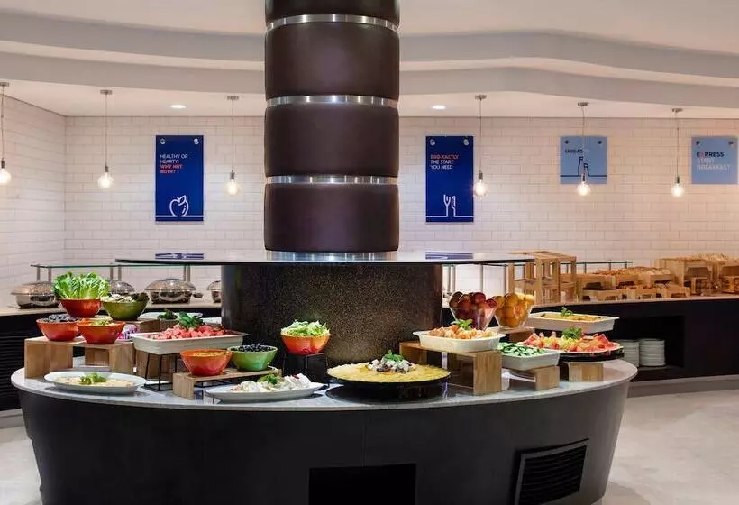 酒店 Holiday Inn Express Dubai Airport, An Ihg