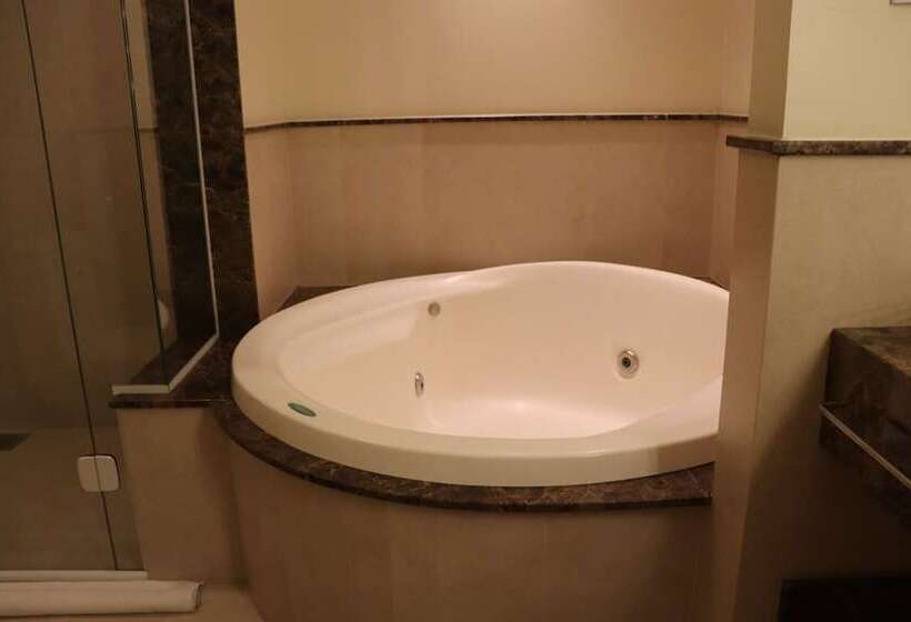 호텔 Kayros Business