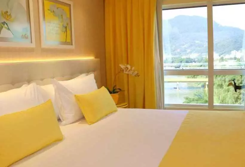 Отель Kayros Business