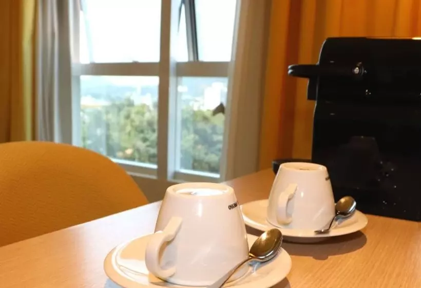 Отель Kayros Business