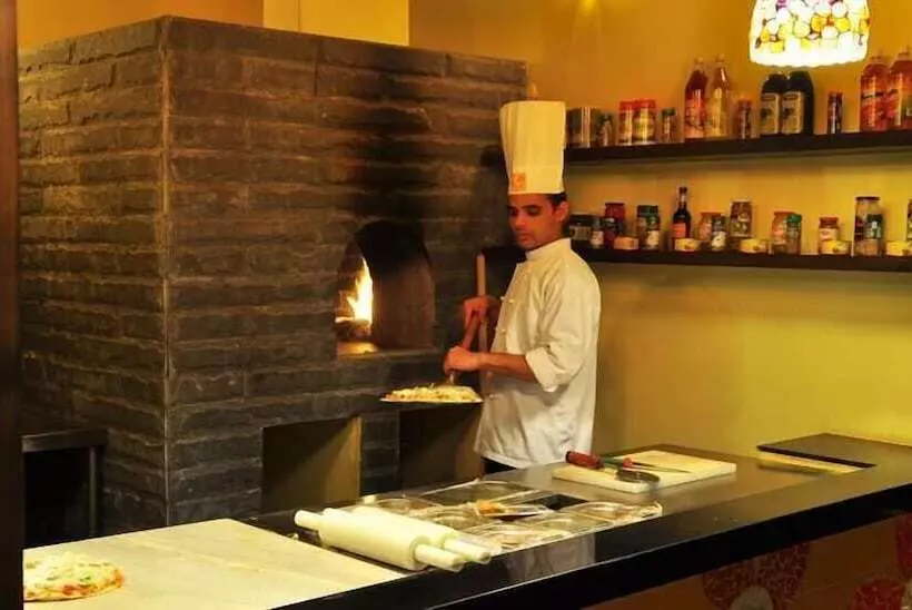 호텔 Kyriad Prestige Calangute Goa By Othpl