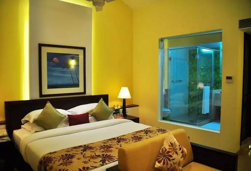 ホテル Kyriad Prestige Calangute Goa By Othpl