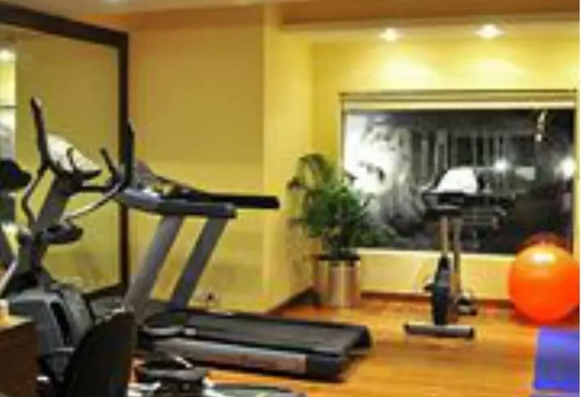 ホテル Kyriad Prestige Calangute Goa By Othpl