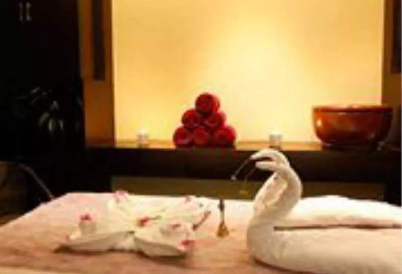 ホテル Kyriad Prestige Calangute Goa By Othpl