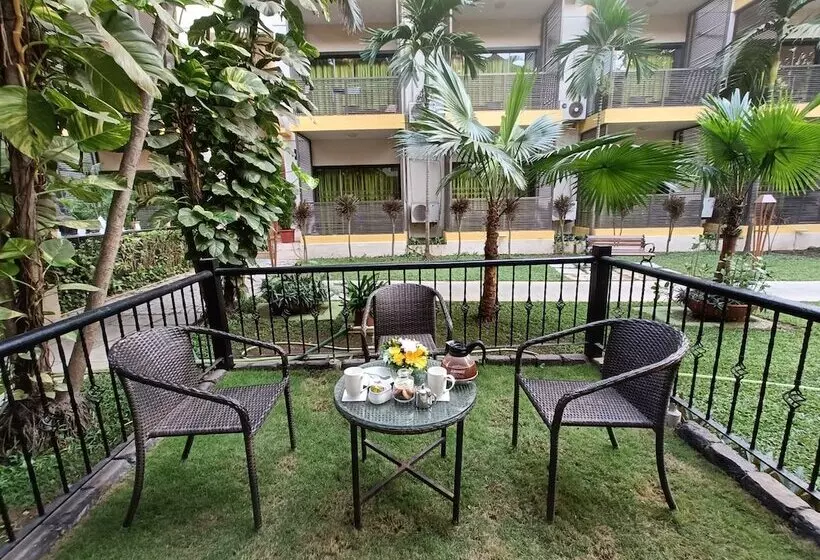 ホテル Kyriad Prestige Calangute Goa By Othpl