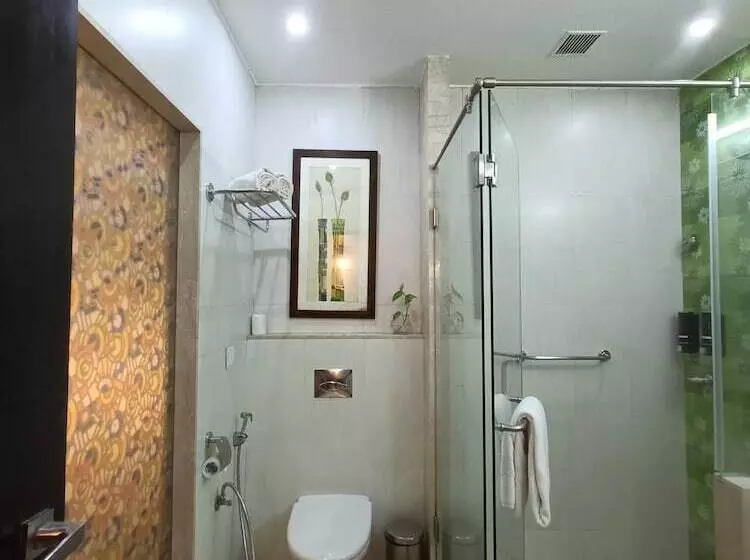 ホテル Kyriad Prestige Calangute Goa By Othpl