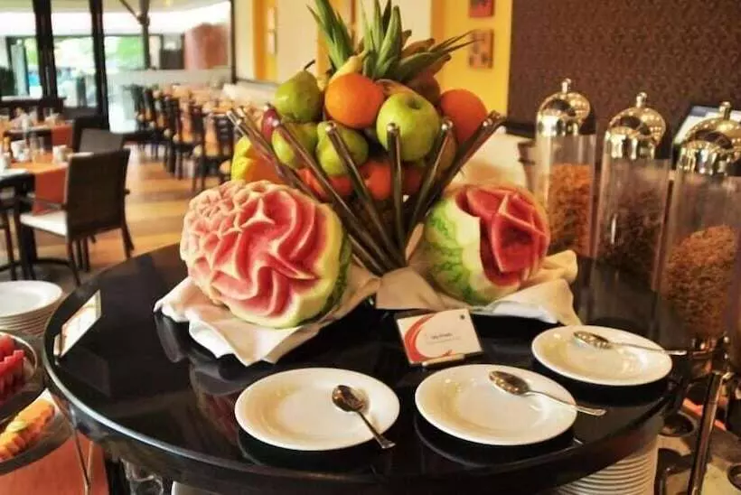 ホテル Kyriad Prestige Calangute Goa By Othpl