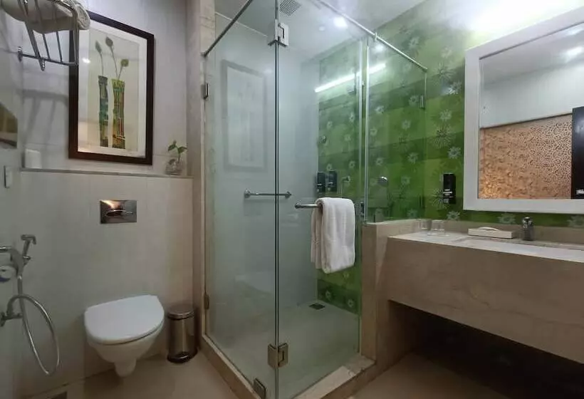 ホテル Kyriad Prestige Calangute Goa By Othpl