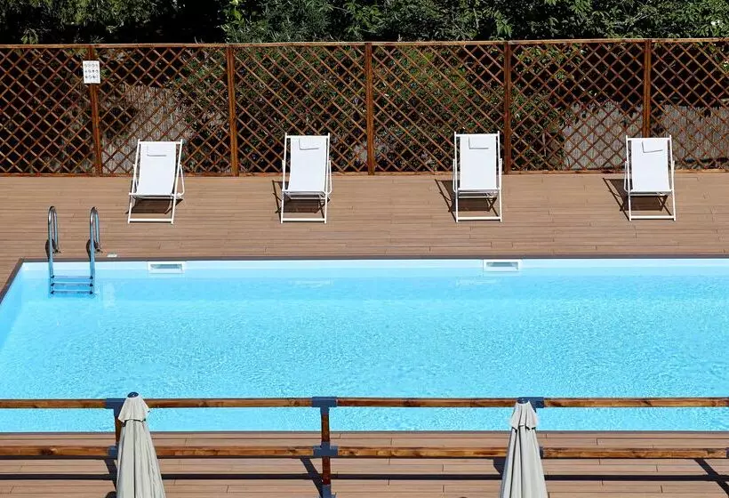 בית מלון כפרי Occidental Aurelia