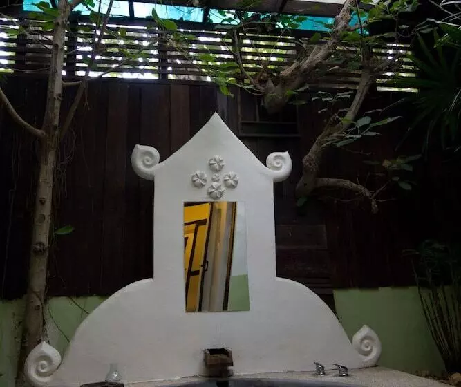 Отель Rainforest Chiangmai