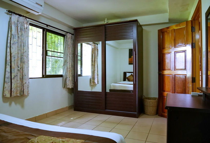 בית מלון כפרי Swiss Palm Beach