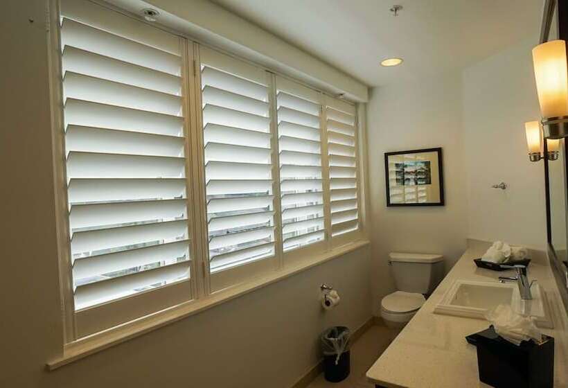 The Banyan Hotel Fort Myers, Tapestry Collection By Hilton