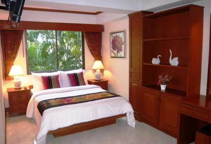 Hotel The Residence Garden