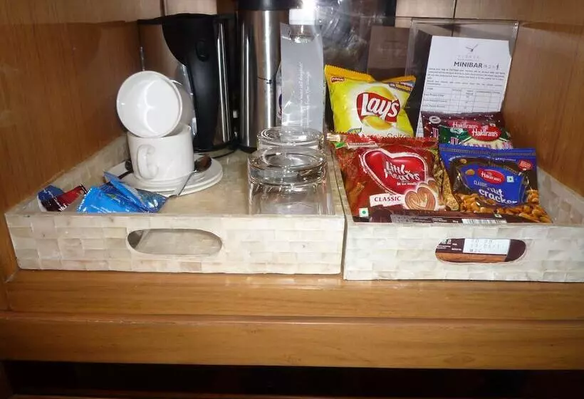 Udman Hotel Panchshila Park