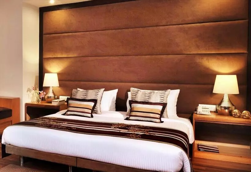 Udman Hotel Panchshila Park